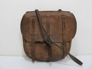 lot 161 image: Orig Antique Leather US Saddle Bag Satchel