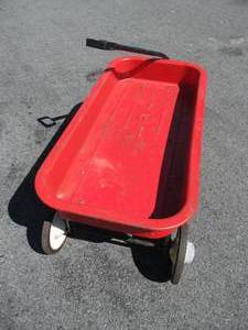 lot 68 image: Nice Vintage Hamilton GREYHOUND Red Metal Wagon