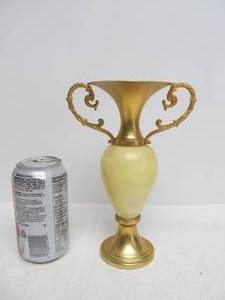 lot 81 image: Vintage Italian MarbleOnyx & Brass Handled Vase