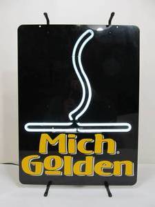 lot 251 image: Working MICH GOLDEN Lighted Neon Beer Sign