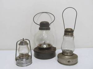 lot 260 image: 3 Small Vintage Lantern Lights