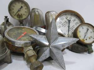 lot 213 image: Lot of Vintage Industrial Gauges etc