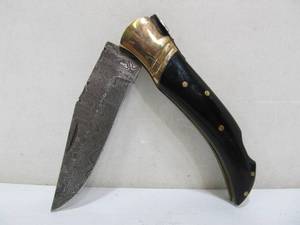 lot 220 image: Nice Custom Folding Knife wLeather Case & Damascus Steel Blade