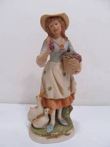 lot 349 image: Large Vintage Porcelain Figurines