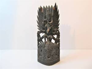 lot 23 image: Highly Detailed Bali Klungkung Wood Carving
