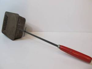lot 19 image: Old Vintage Karo MAZOLA  Corn Popper