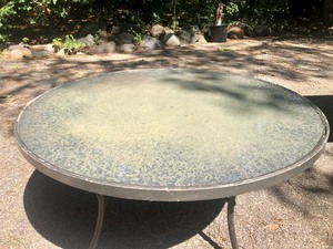 lot 77 image: Room & Board Round Coffee Table