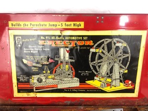 lot 113 image: Vintage Gilbert Automotive Metal Erector Set wCase