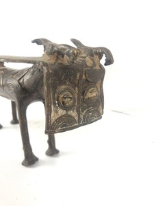 lot 7 image: Vintage African Bronze Water Buffalo Sculpture