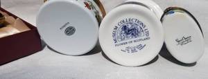 lot 52 image: Collection of 4 Porcelain Boxes  Limoges & English