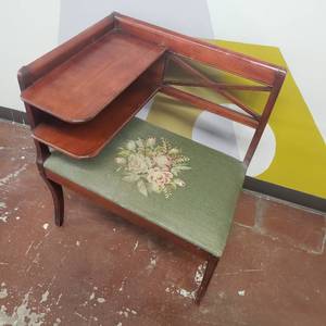 lot 117 image: Delightfully Charming Telephone Desk Telephone Chair
