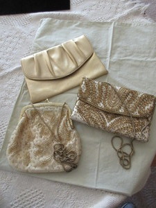 lot 836 image: GOLD, BEADED AND PLAIN EVENING BAGS