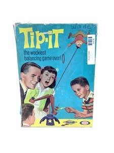 lot 26 image: Vintage Tip It Board Game