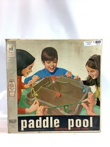 lot 30 image: Vintage Paddle Pool Game