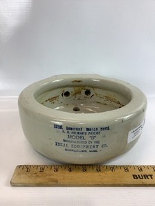 lot 31 image: Vintage Sanitary Water Bowl