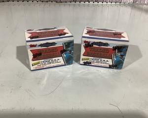 lot 44 image: 2 Baseball Cards