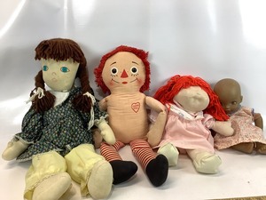 lot 65 image: Vintage Dolls