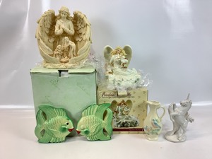 lot 73 image: Figurines