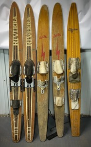 lot 160A image: Vintage Skis