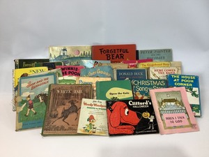 lot 161 image: Vintage and Antique Childrens Books