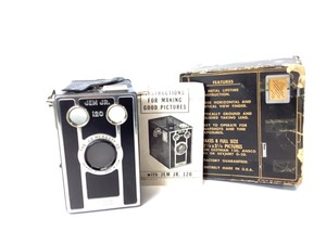 lot 11B image: Vintage 1948 Camera