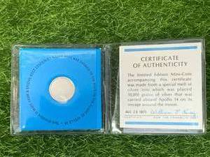 Silver Coin That Flew on Apollo 14 Around�The�Moon�