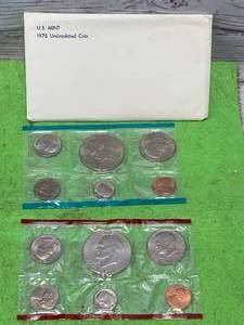 Lot of 2 US Mint 1976 Uncirculated Coin Sets�
