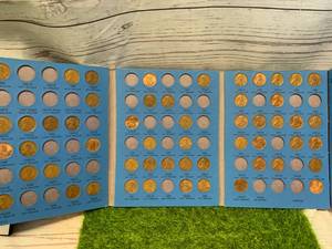Lincoln Cent Album Partially Full�