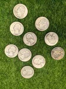 Lot of 10 Silver Quarters�