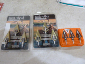 lot 10 image: Steel Force Titanium Broadheads