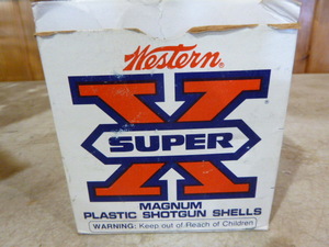 lot 46 image: Western Super X Magnum Plastic Shotgun Shells