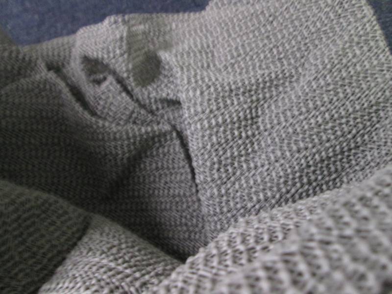 lot 220 image: Deluxe 8 ft. x 10 ft. Rug Gripper P...