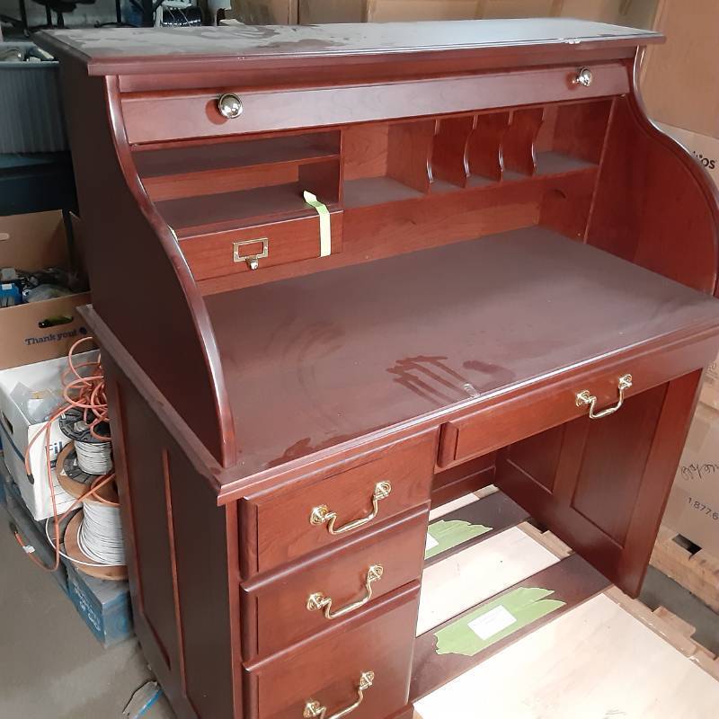 lot 7 image: Well Constructed Roll top Desk Cle...