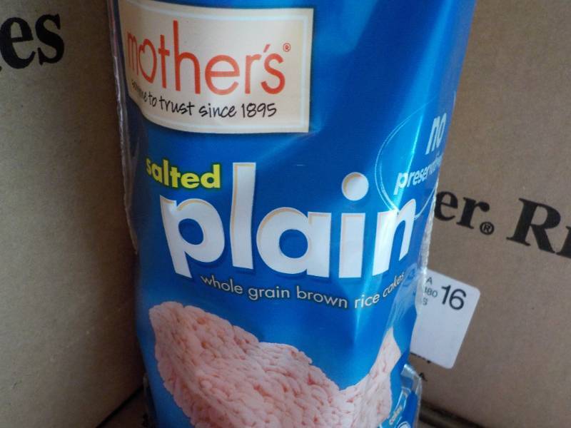 lot 279 image: 4 Cases Quaker Rice Cakes past bes...