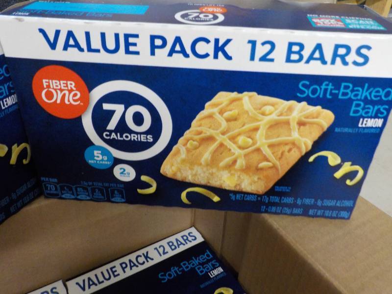 lot 406 image: Case of 4 Boxes Fiber One Lemon Bar...