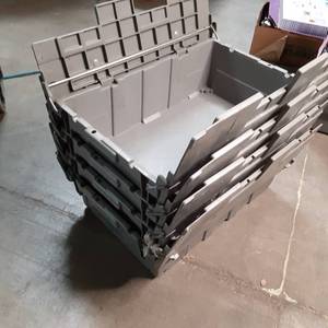 lot 2 image: 4 Interlocking Totes See Photos