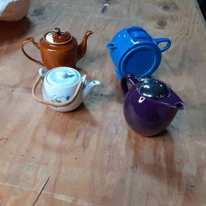 lot 47 image: Vintage Teapots See Photos