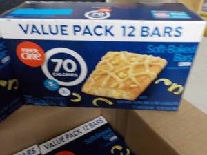 lot 412 image: Case of 4 Boxes Fiber One Lemon Bars past best date