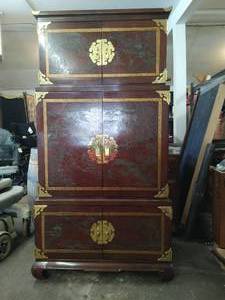 lot 1 image: Drexel Heritage Mai Ting Asian Chinoiserie Style Armoire