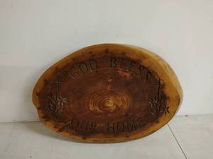 lot 86 image: Wood Plaque