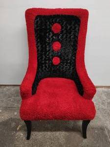lot 92 image: Red and Black Upholstered Arm Chair
