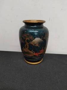 lot 140 image: Asian Style Wood Vase