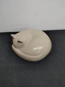 lot 128 image: Vintage Cat Sculpture