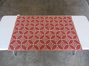 lot 20 image: Mohawk Home New Generation Rug 30 X 45