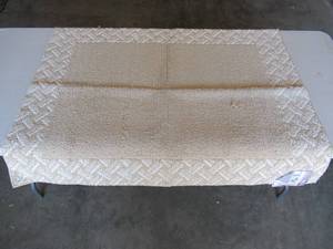 lot 23 image: Maples Details Oversized Collection Accent Rug 35 x 46 (small snags)
