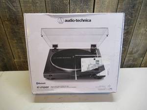 lot 46 image: Audio-Technica - ATLP60XBT Bluetooth Stereo Turntable - Black