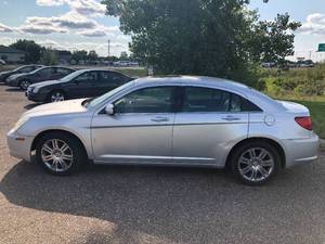 lot 5 image: 2007 Chrysler Sebring Limited
