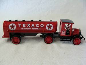 Texaco 1920 Pierce Arrow Cab With Tanker-- Collectors Series 16--Diecast Metal Bank--ERTL Collectibles  Stock #H817