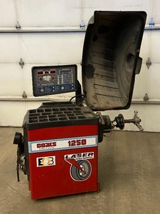 Coats 1250 Direct-Drive Wheel Balancer