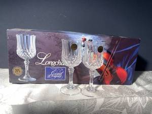 Longchamps 8 cordial glasses - new